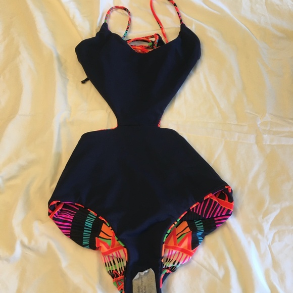 Mara Hoffman Swim Reversible Lace Back One Piece Swimsuit Sunspoke XS Multi NWT - Picture 3 of 4
